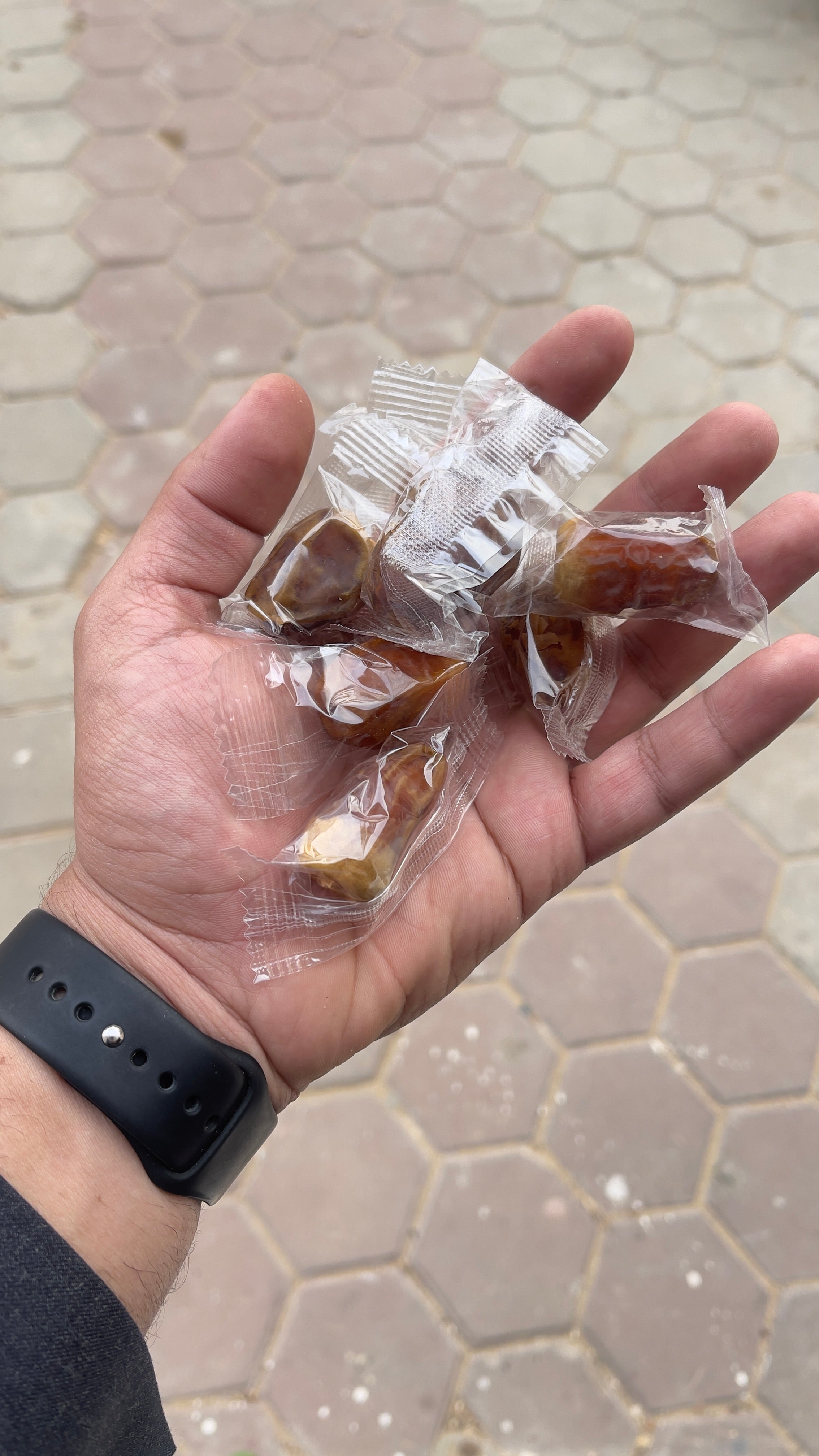 تمر مصري مغلف بالواحدة ١ كيلو صافي